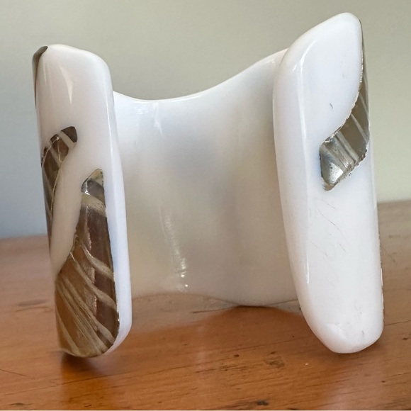 Vigneri Gold & Lucite Modernist Cuff - Picture 6 of 15